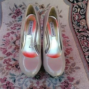 STEVE MADDEN WEDGES/PLATFORMS - SIZE 6 - NAME ELLI